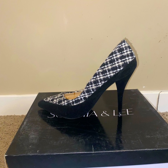 Signature Asymmetrical Plaid high heels - Picture 4 of 5